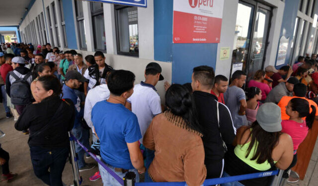 Perú y Venezuela coordinan expulsiones de ciudadanos venezolanos indocumentados: cómo se ejecutará el plan