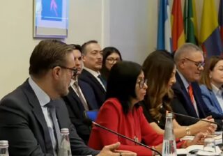 Delcy Rodríguez se reunió con representantes de la IILA en Roma y agradeció apoyo técnico tras los sismos