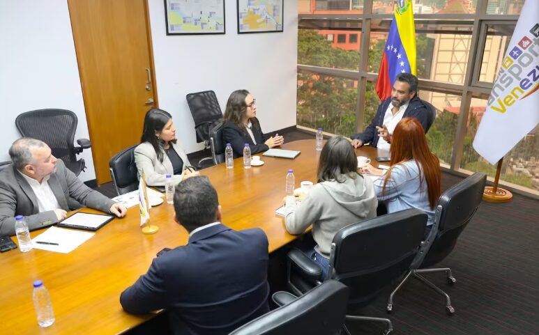 Bolipuertos y Venexporta fortalecen alianza para impulsar las exportaciones