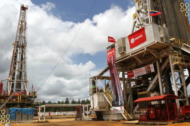 PDVSA: producción petrolera subió 8% en el tercer trimestre y se mantuvo sobre 1.200.000 barriles diarios