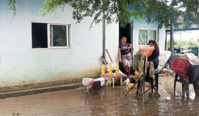 Fuertes lluvias provocan inundaciones en al menos cinco municipios de Portuguesa