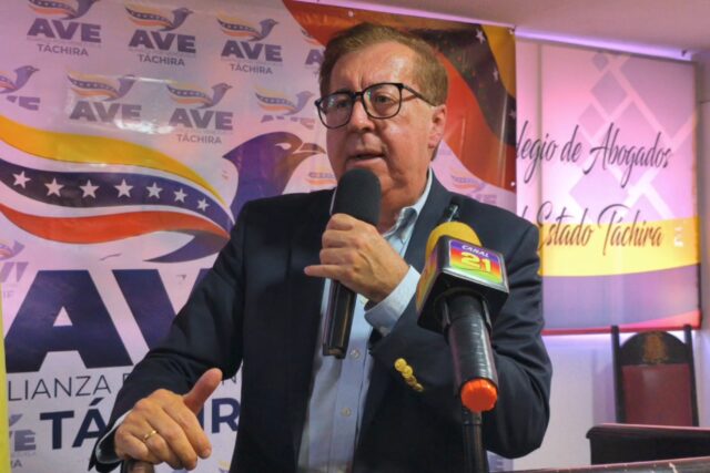 César Pérez Vivas a la Mesa de Negociación: “Aquí lo que hay es un enjambre de pueblo que exige democracia y respeto al voto”