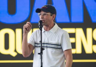 A cuatro meses del doble terremoto, Capriles envía mensaje de solidaridad a La Guaira: «El recuerdo por siempre a los fallecidos»