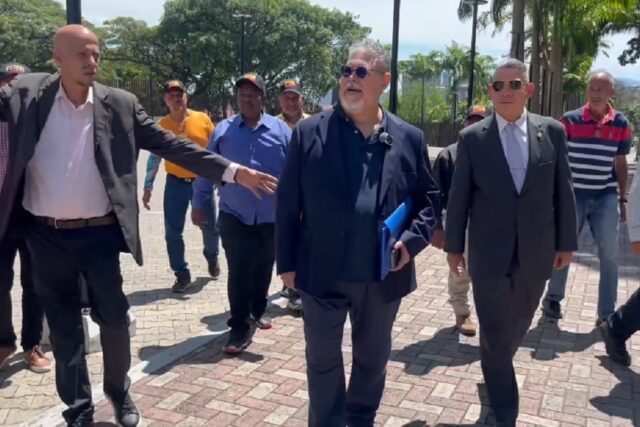 Juan Barreto exige al TSJ anular inhabilitaciones políticas: «Si quieren estabilizar el país, hagan las cosas bien»