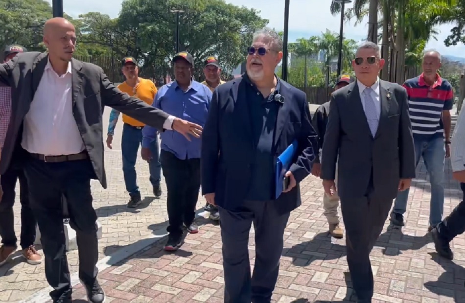 Juan Barreto exige al TSJ anular inhabilitaciones políticas: "Si quieren estabilizar el país, hagan las cosas bien"