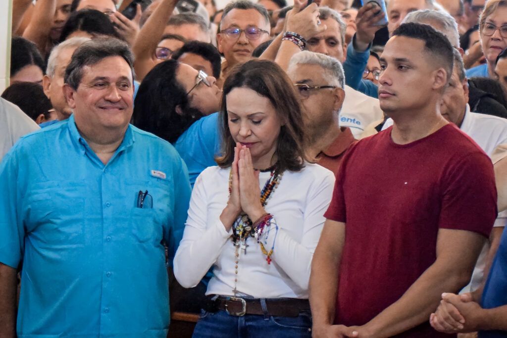 EEUU considera «aceptable» el regreso de Machado ante avances del diálogo político y decide no obstaculizarlo, según NYT
