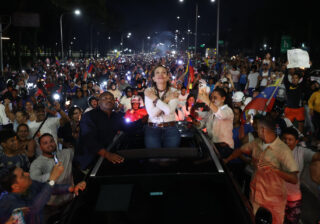 “Esto ni le quita ni le da votos a nadie”: el regreso de Machado reaviva la esperanza y la disputa por los votantes venezolanos en Miami