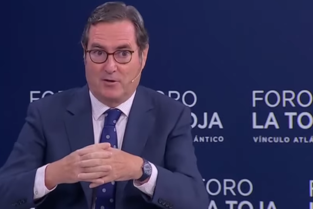 Líder empresarial de España dice que Maduro y Delcy Rodríguez son lo «mismo» y los compara con el dictador Franco