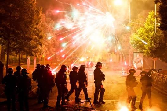 Detenidas más de 400 personas por actos de violencia en la jornada de protesta masiva en Francia